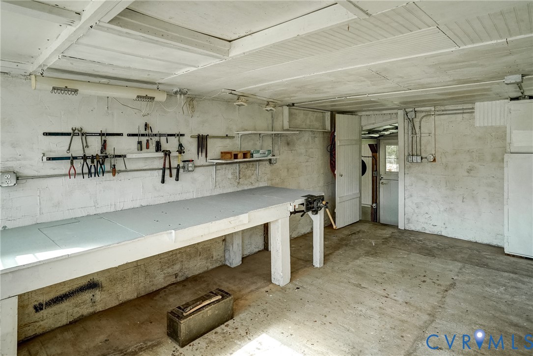 1800 Sheppard Town Road, Crozier, Crozier, VA 23039