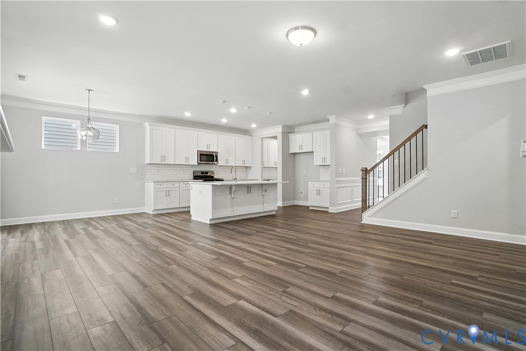 This home is UNDER CONSTRUCTION. The photo represents the plan, not the actual home. Design selections have been made.
