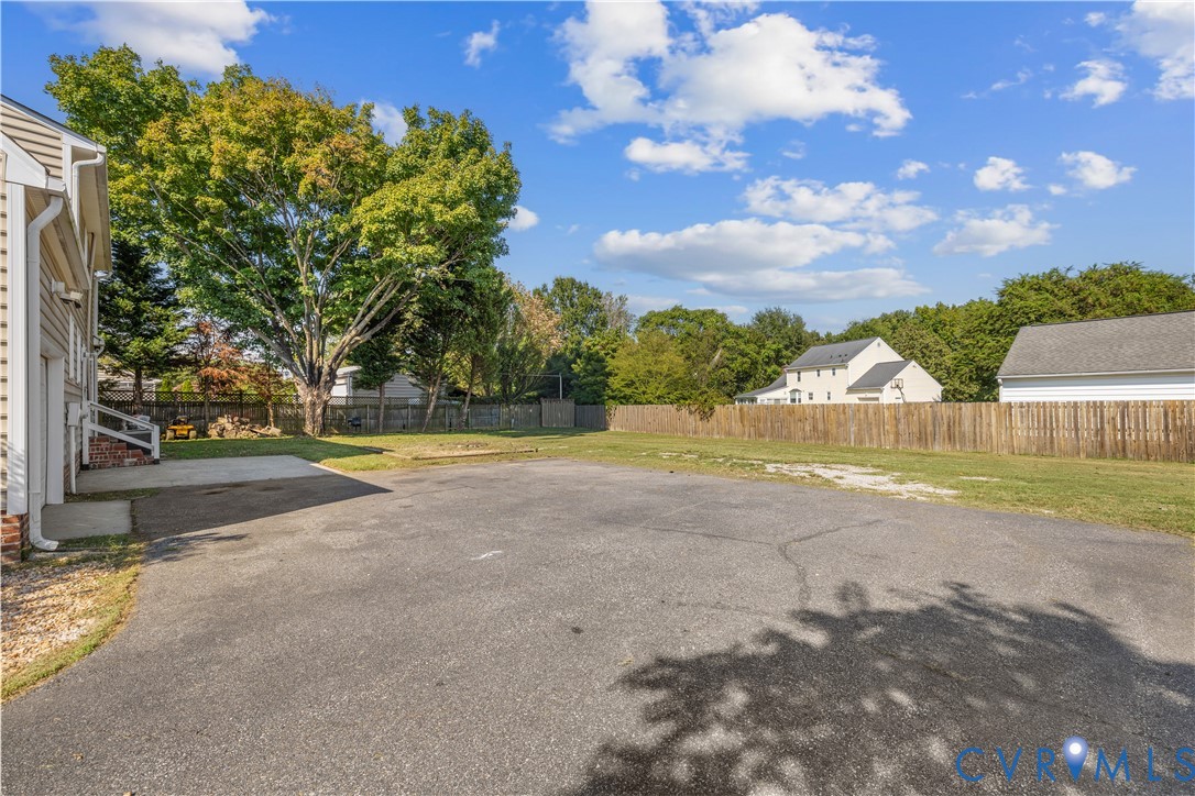 12801 Vogt Avenue, Chester, VA 23836