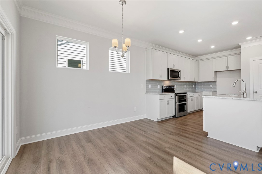 This home is TO BE BUILT. The photo represents the plan, not the actual home. Design selections may vary.
