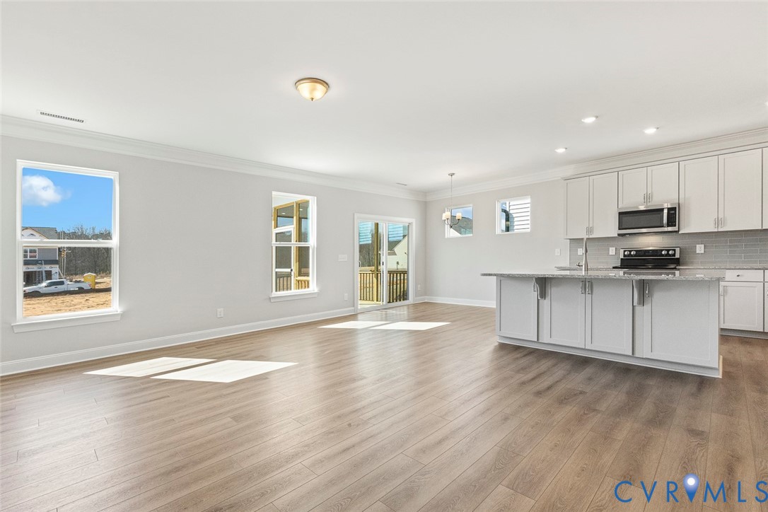 This home is TO BE BUILT. The photo represents the plan, not the actual home. Design selections may vary.