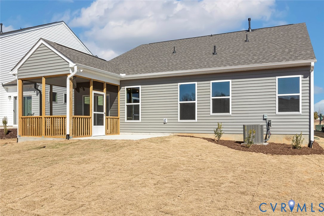 This home is TO BE BUILT. The photo represents the plan, not the actual home. Design selections may vary.