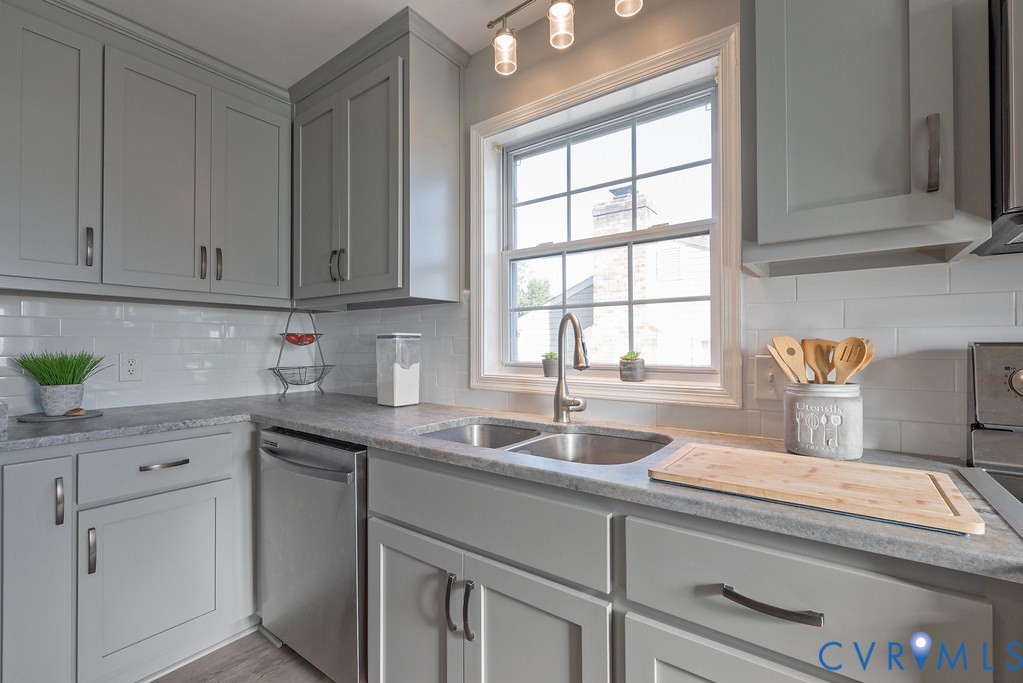 2523 Bent Oaks Drive, Colonial Heights, VA 23834