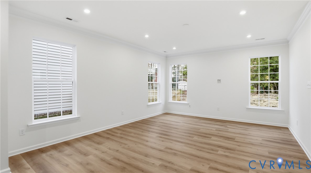This home is TO BE BUILT. The photo represents the plan, not the actual home. Design selections may vary.