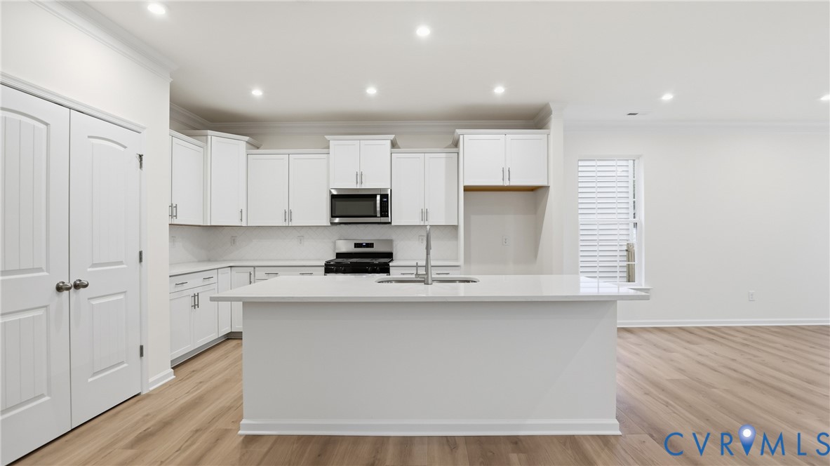 This home is TO BE BUILT. The photo represents the plan, not the actual home. Design selections may vary.