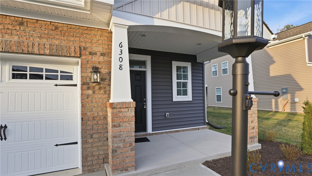 This home is TO BE BUILT. The photo represents the plan, not the actual home. Design selections may vary. This home is TO BE BUILT. The photo represents the plan, not the actual home. Design selections may vary.