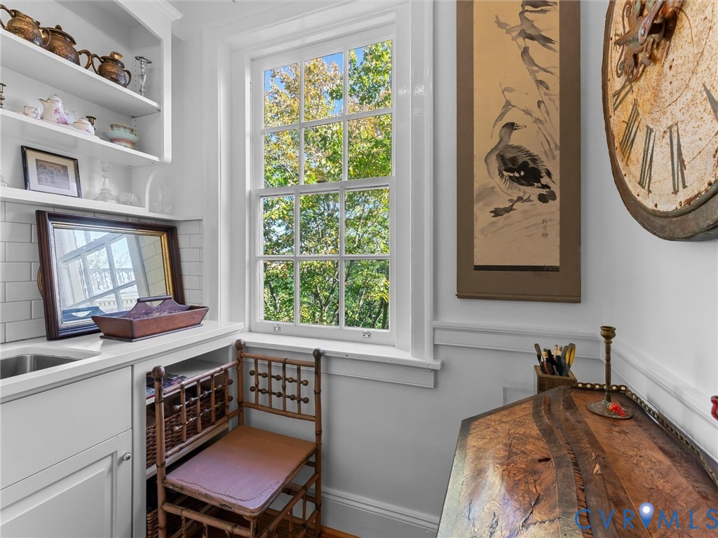 Butler's pantry