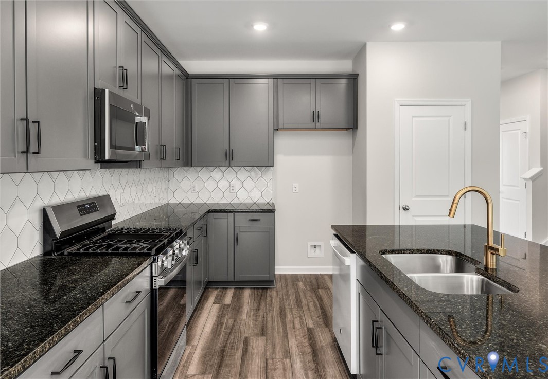 This home is TO BE BUILT. The photo represents the plan, not the actual home. Design selections may vary.
