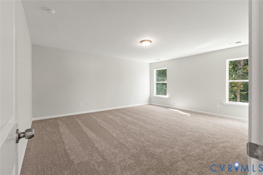 This home is TO BE BUILT. The photo represents the plan, not the actual home. Design selections may vary.