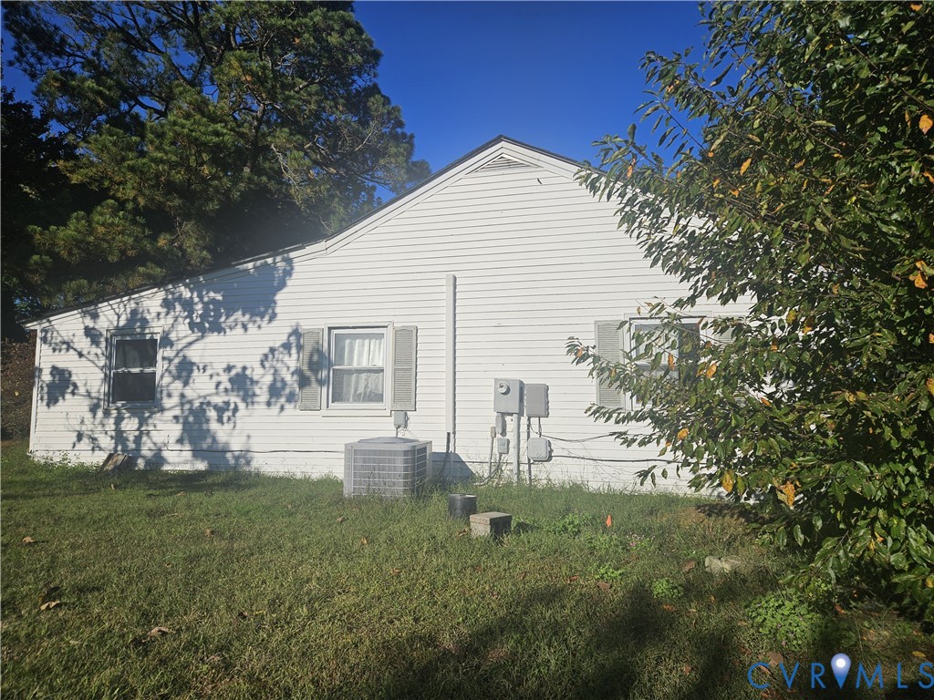 15022 George Wash Memorial Highway, Saluda, VA 23149