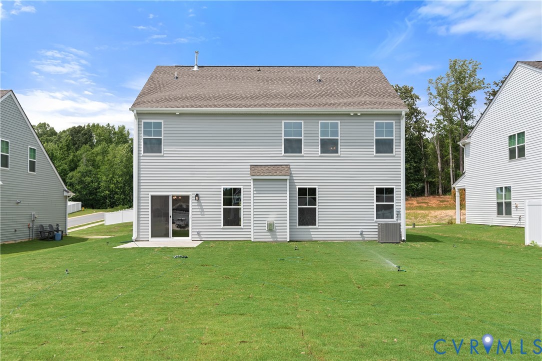 This home is TO BE BUILT. The photo represents the plan, not the actual home. Design selections may vary.
