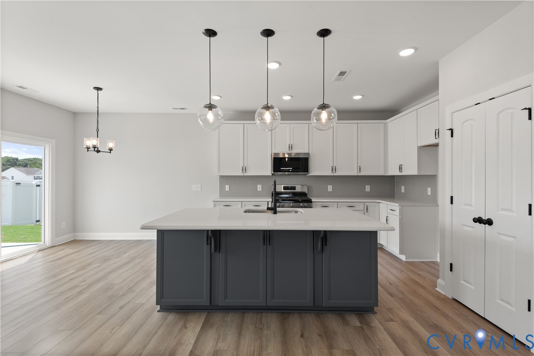 This home is TO BE BUILT. The photo represents the plan, not the actual home. Design selections may vary.