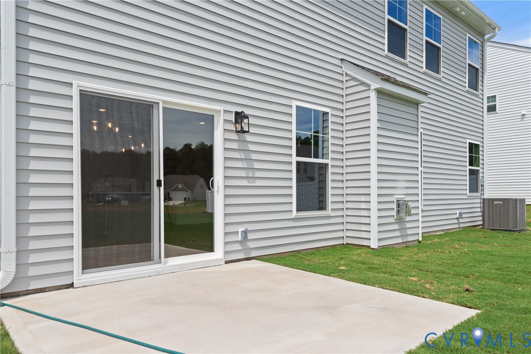 This home is TO BE BUILT. The photo represents the plan, not the actual home. Design selections may vary.