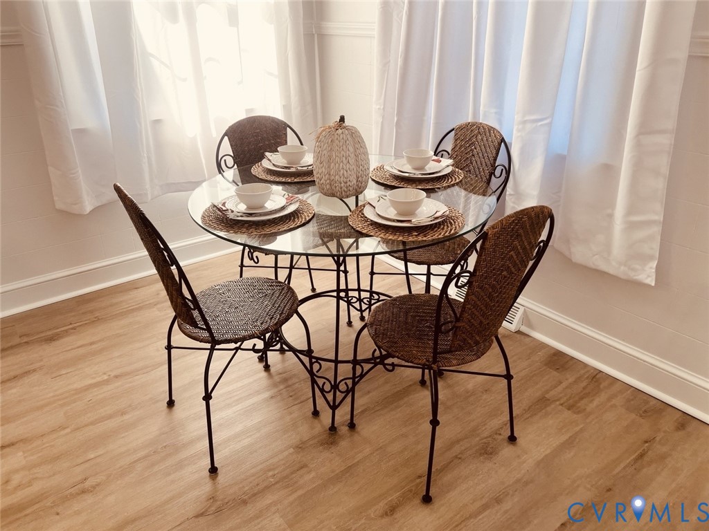 Wood-finish flooring and neutral wall paint