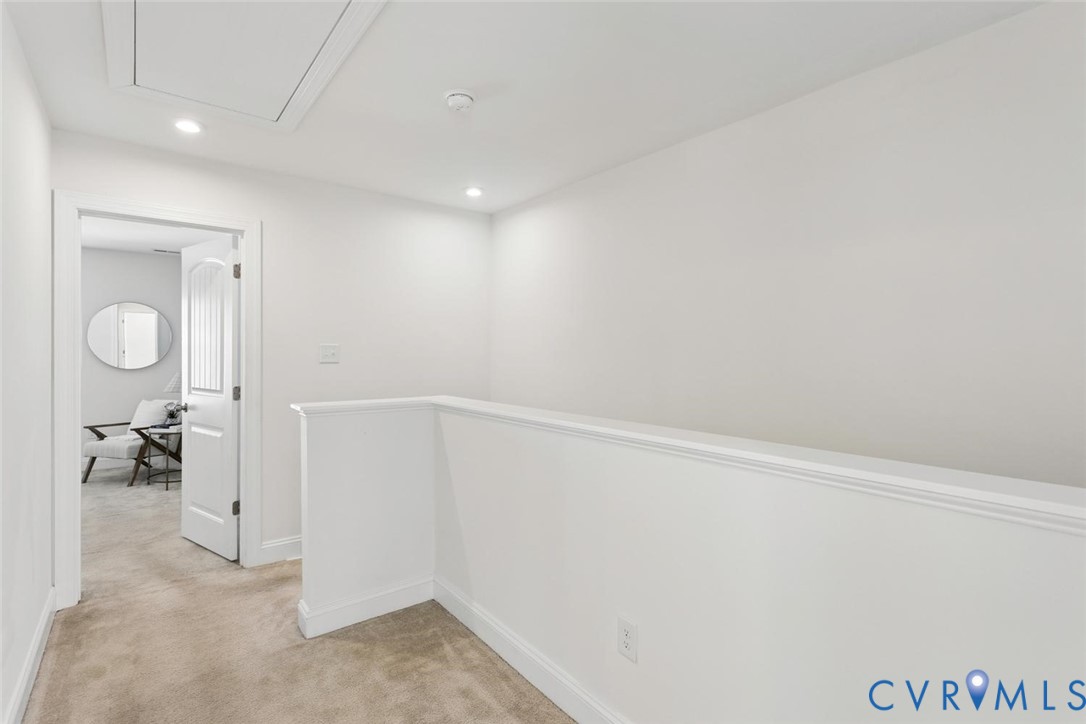 Would you transform this into a sunlit reading space, a mini library, or a dedicated workspace? This extra square footage is ready for your personal touch.