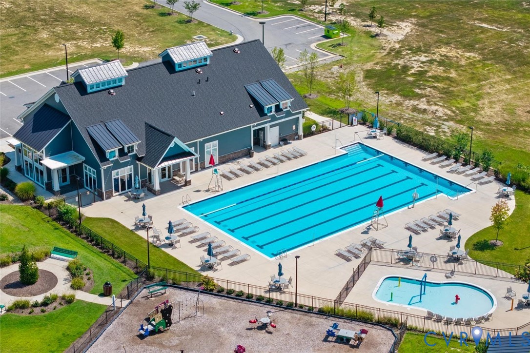 Resort-style living at Watermark. Come experience the lifestyle.