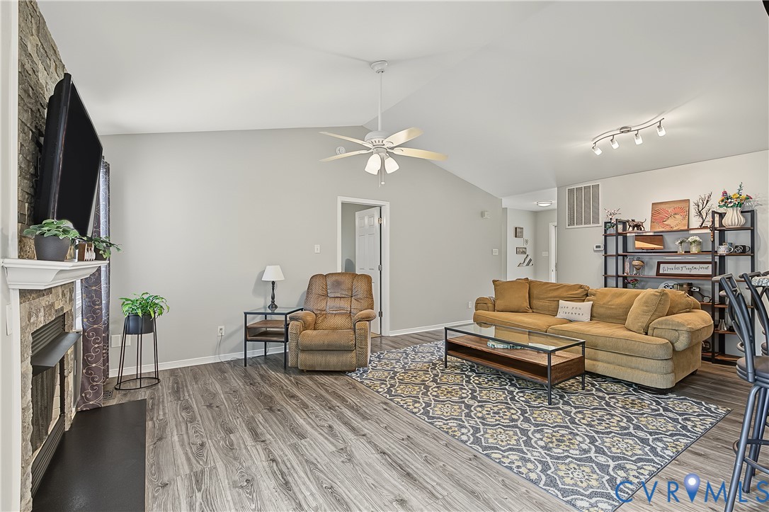 11200 Wiltstaff Drive, Midlothian, VA 23112