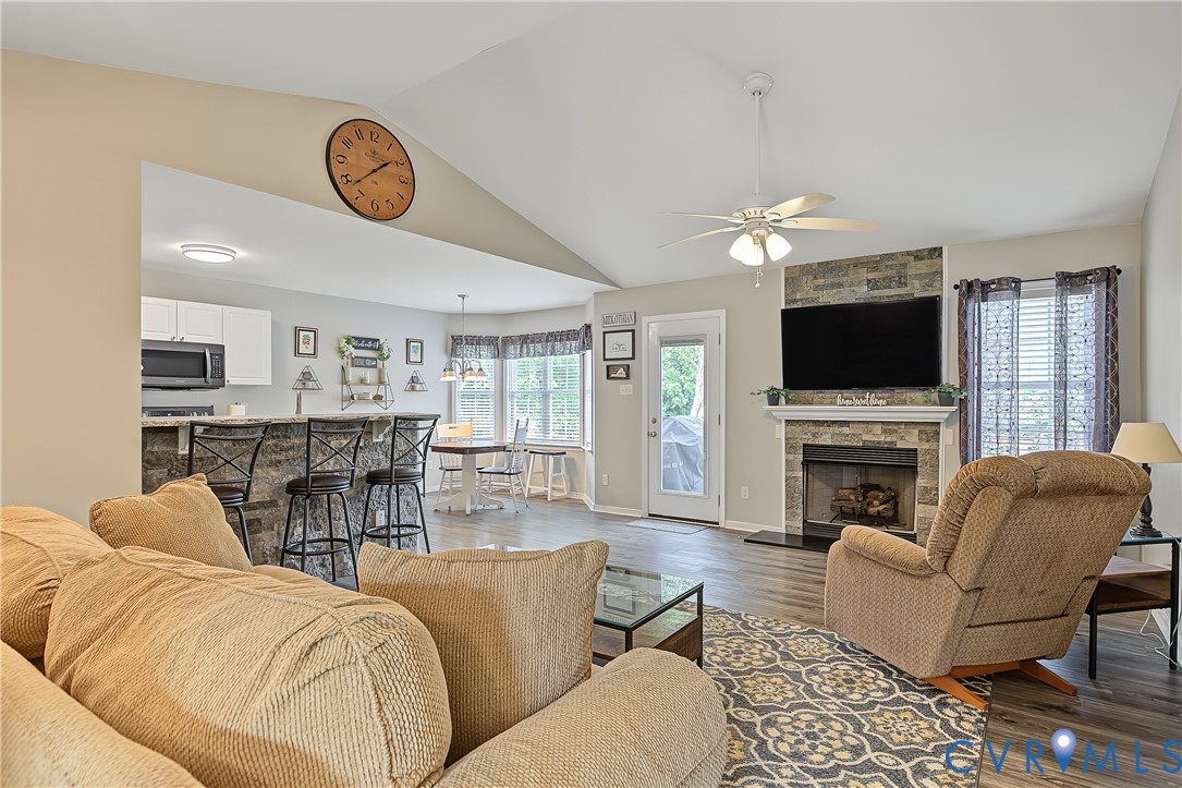11200 Wiltstaff Drive, Midlothian, VA 23112