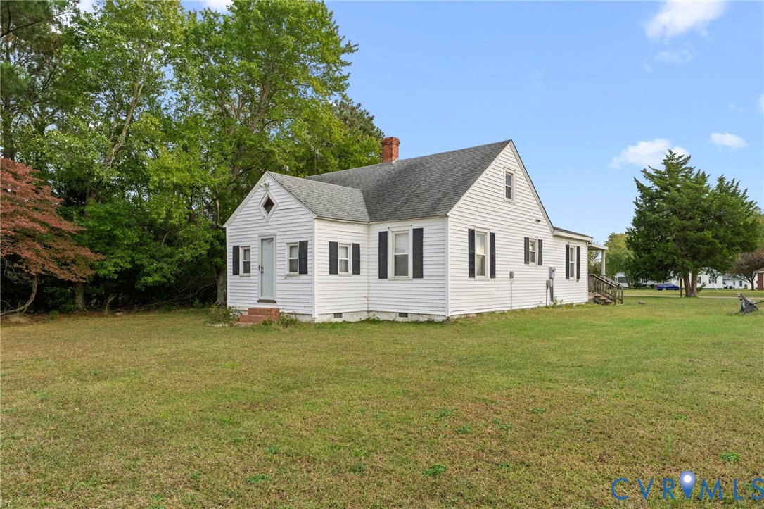 Classic 1948 Cape Cod on 1.39 Acres on corner of Richmond Road & Canal Road. Classic 1948 Cape Cod on 1.39 Acres on corner of Richmond Road & Canal Road.