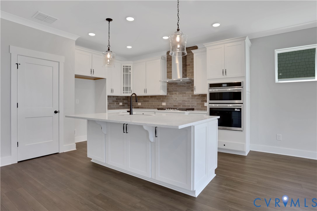This home is TO BE BUILT. The photo represents the plan, not the actual home. Design selections may vary.