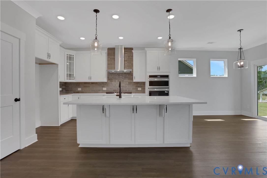 This home is TO BE BUILT. The photo represents the plan, not the actual home. Design selections may vary.