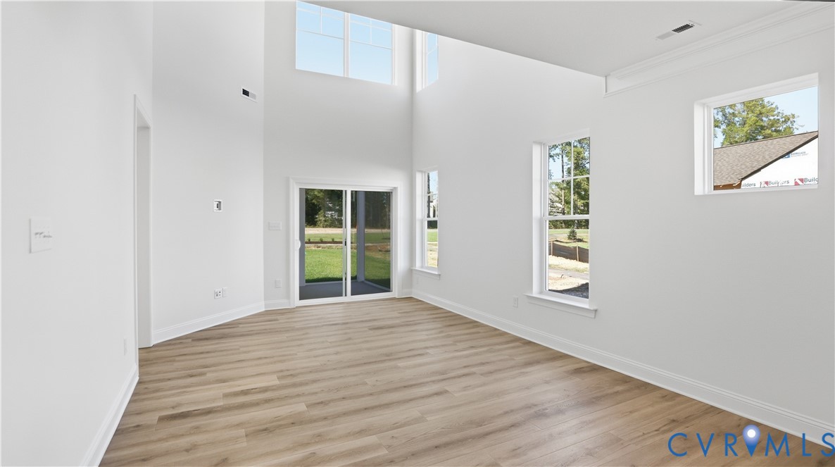 This home is TO BE BUILT. The photo represents the plan, not the actual home. Design selections may vary.