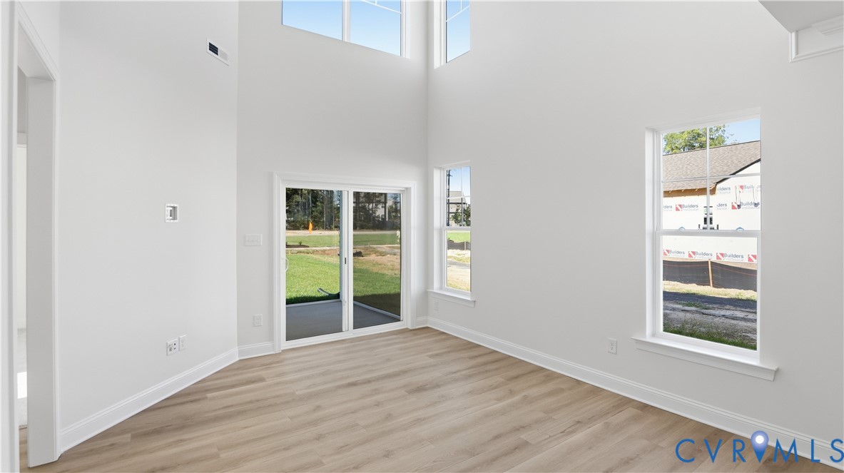 This home is TO BE BUILT. The photo represents the plan, not the actual home. Design selections may vary.