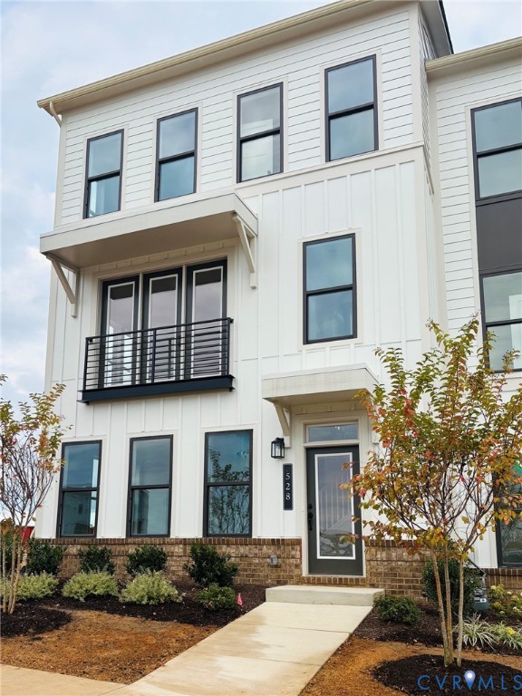 Pictures from another home in The Aire Community.