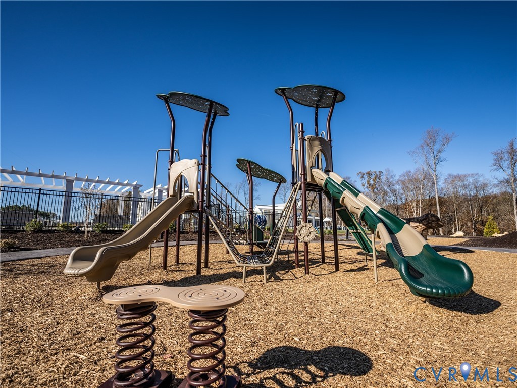 10965 Rushing Rapids Lane, River Mill Townhomes, Glen Allen, VA 23059