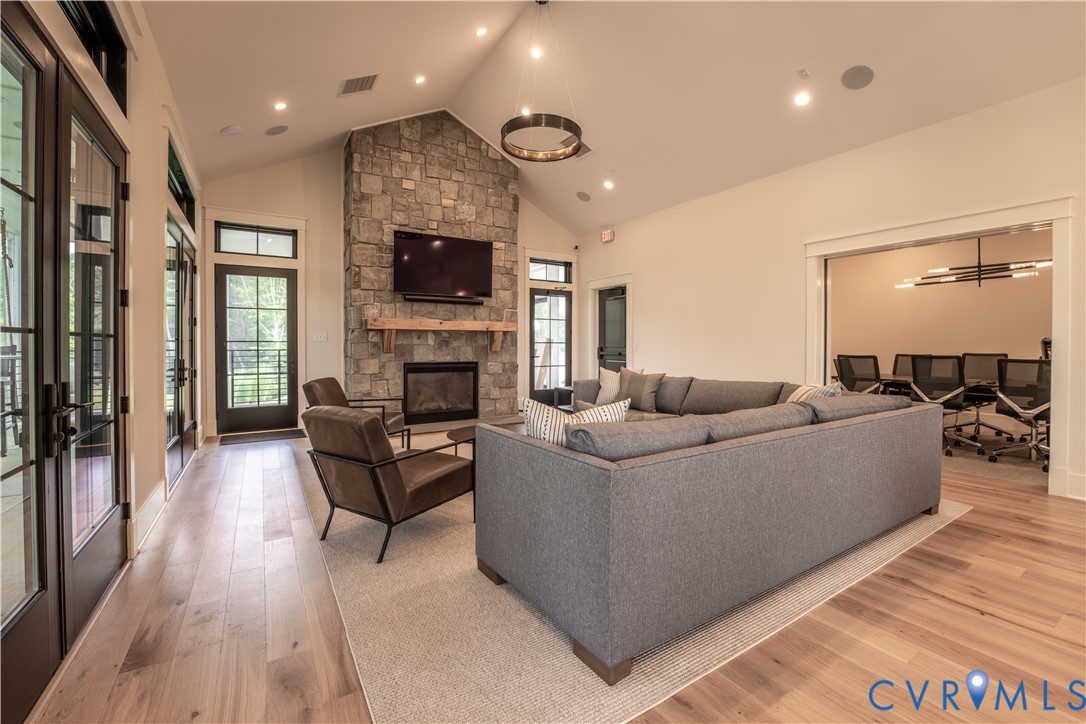 10965 Rushing Rapids Lane, River Mill Townhomes, Glen Allen, VA 23059