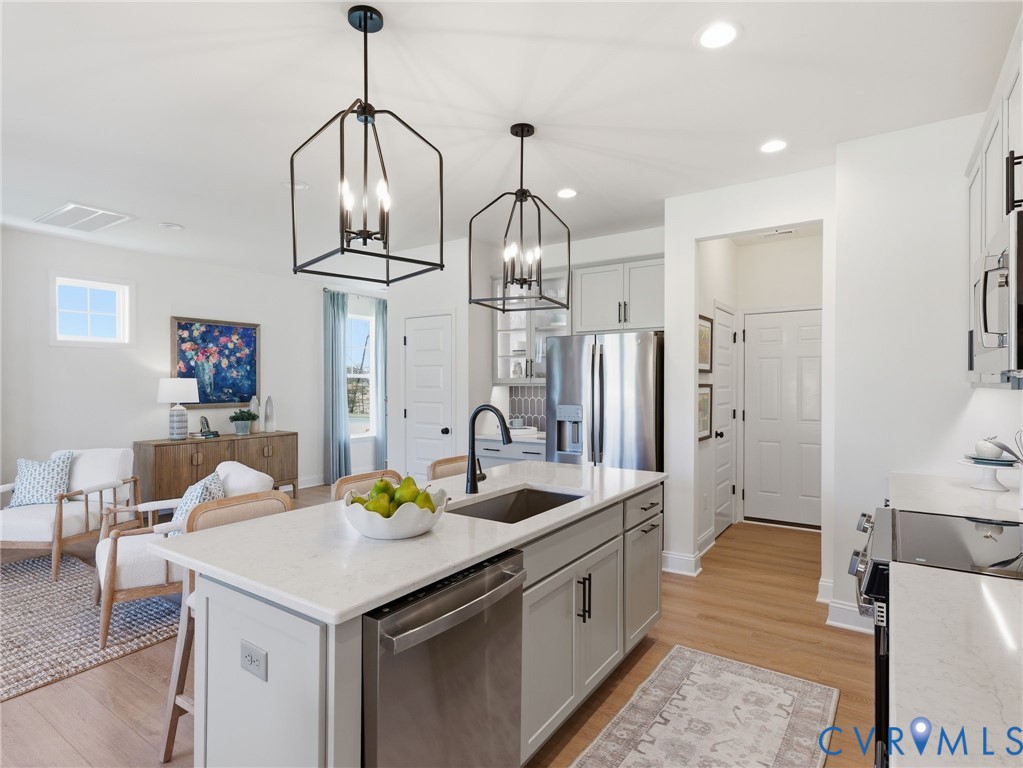 10965 Rushing Rapids Lane, River Mill Townhomes, Glen Allen, VA 23059