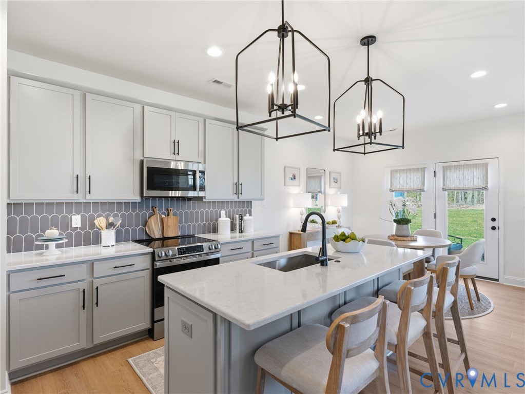 10965 Rushing Rapids Lane, River Mill Townhomes, Glen Allen, VA 23059
