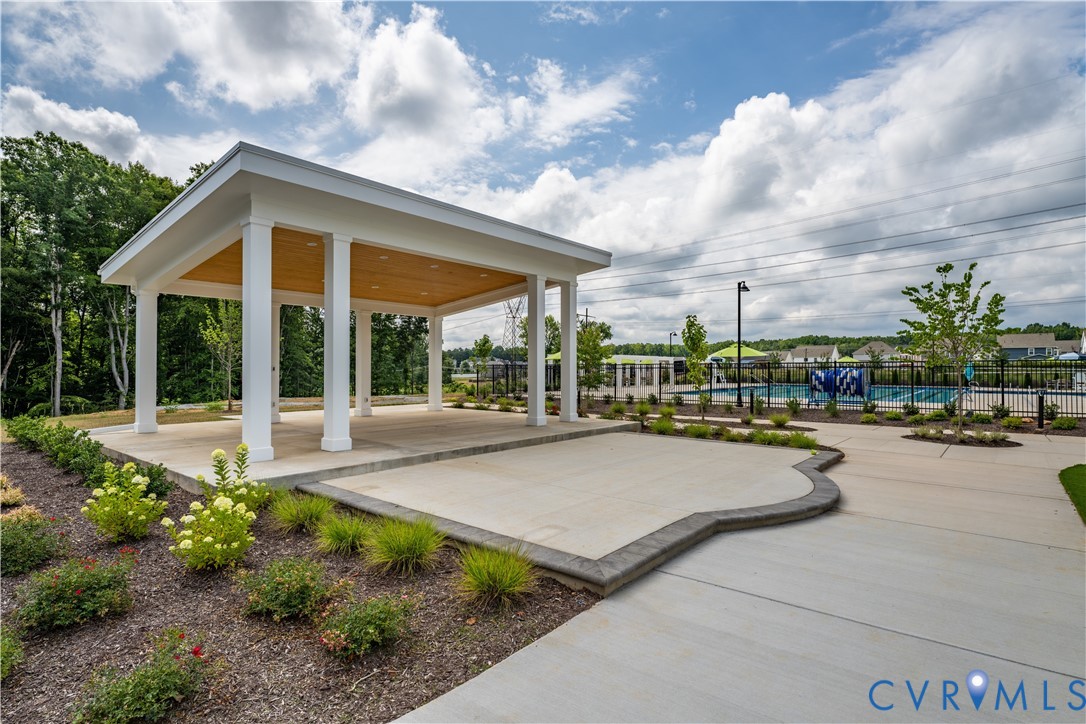 10965 Rushing Rapids Lane, River Mill Townhomes, Glen Allen, VA 23059
