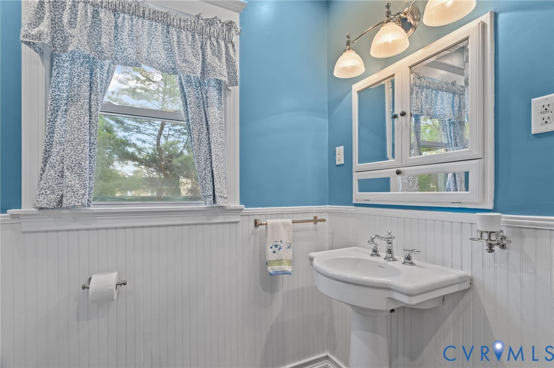 802 S Center Street, Town Of Ashland, Ashland, VA 23005