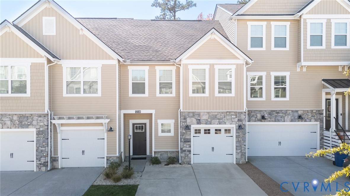 front of townhomes front of townhomes