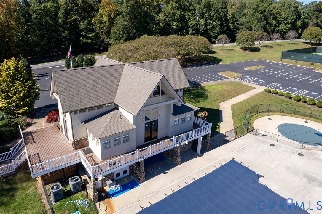 Community Pool and Clubhouse