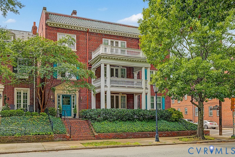Welcome to 2923 Monument Avenue . Welcome to 2923 Monument Avenue .