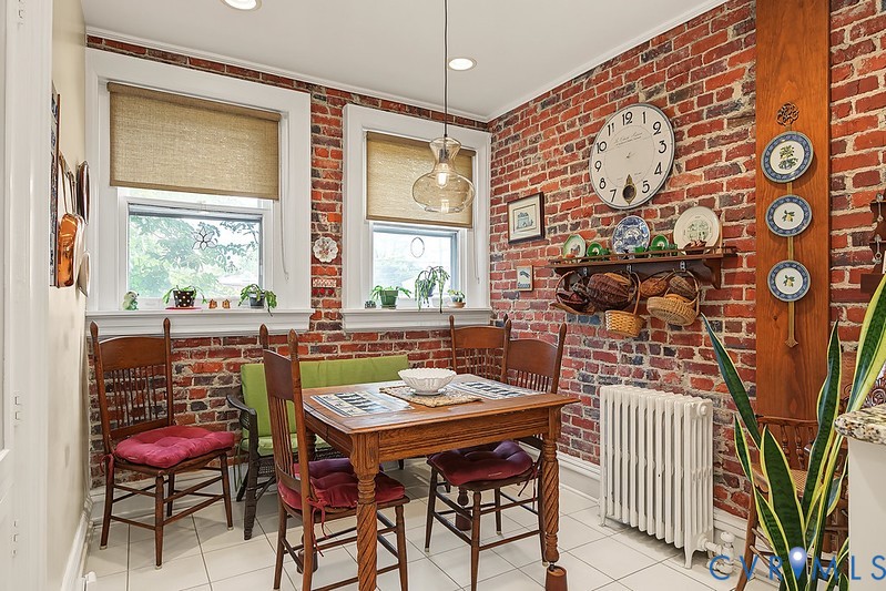 Breakfast room overlooking garden.