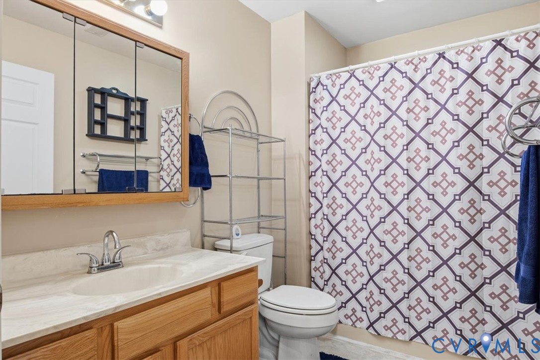 5330 C C C Road, Ruther Glen, VA 22546