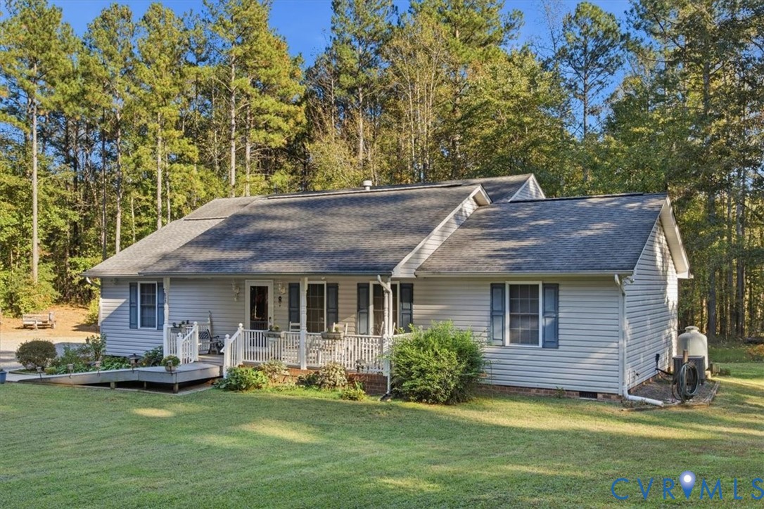 5330 C C C Road, Ruther Glen, VA 22546