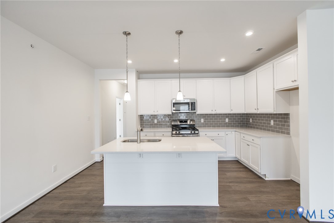 5400 Raysdale Road, #202, The Pointe At Twin Hickory, Glen Allen, VA 23059