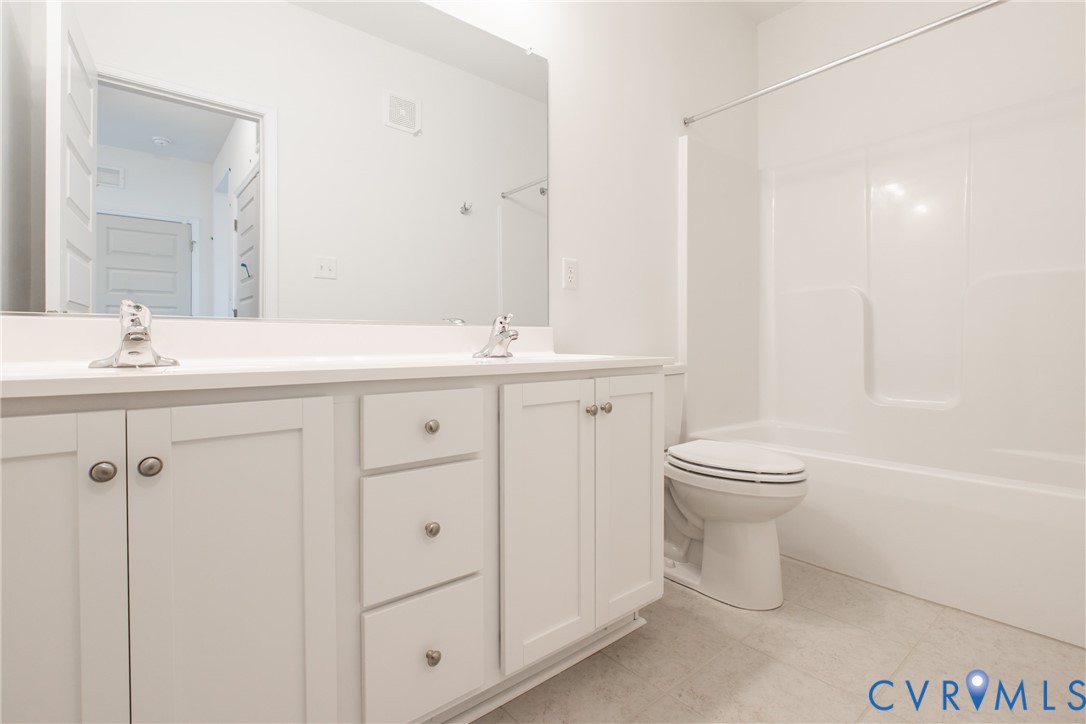 5400 Raysdale Road, #202, The Pointe At Twin Hickory, Glen Allen, VA 23059