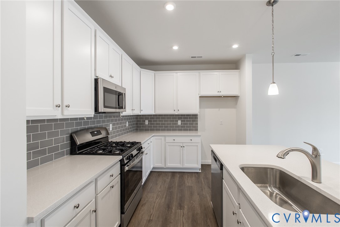 5400 Raysdale Road, #202, The Pointe At Twin Hickory, Glen Allen, VA 23059