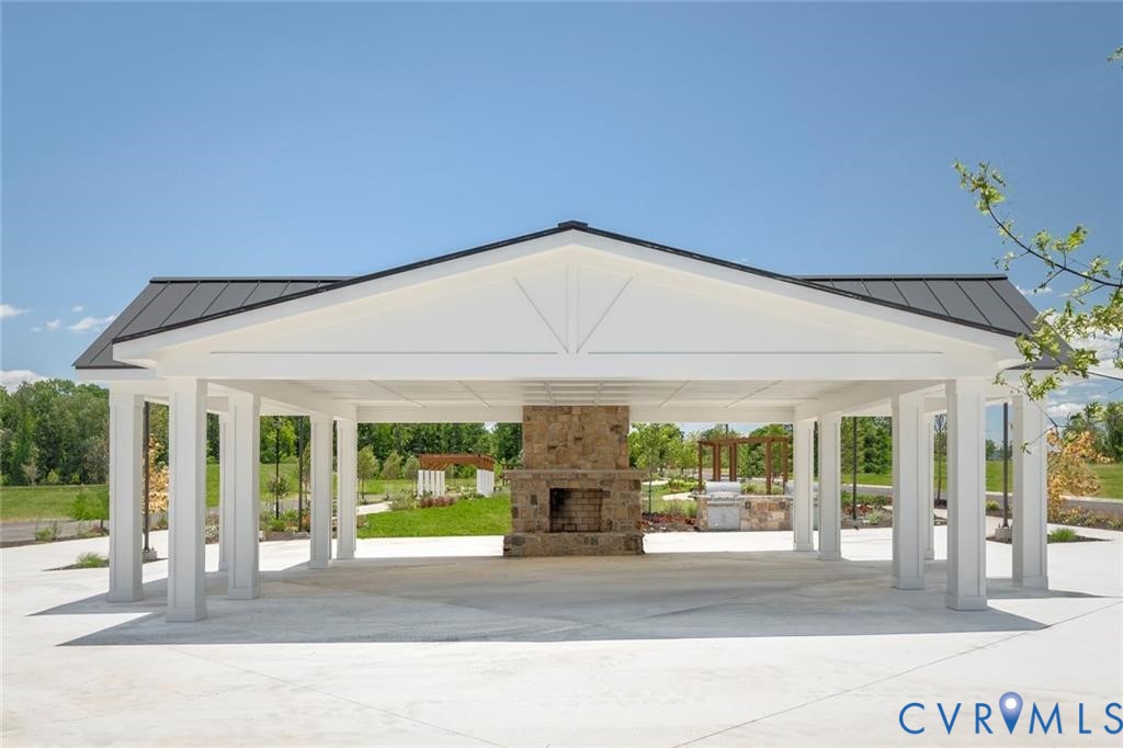 2647 Calgary Drive, Chester, VA 23831