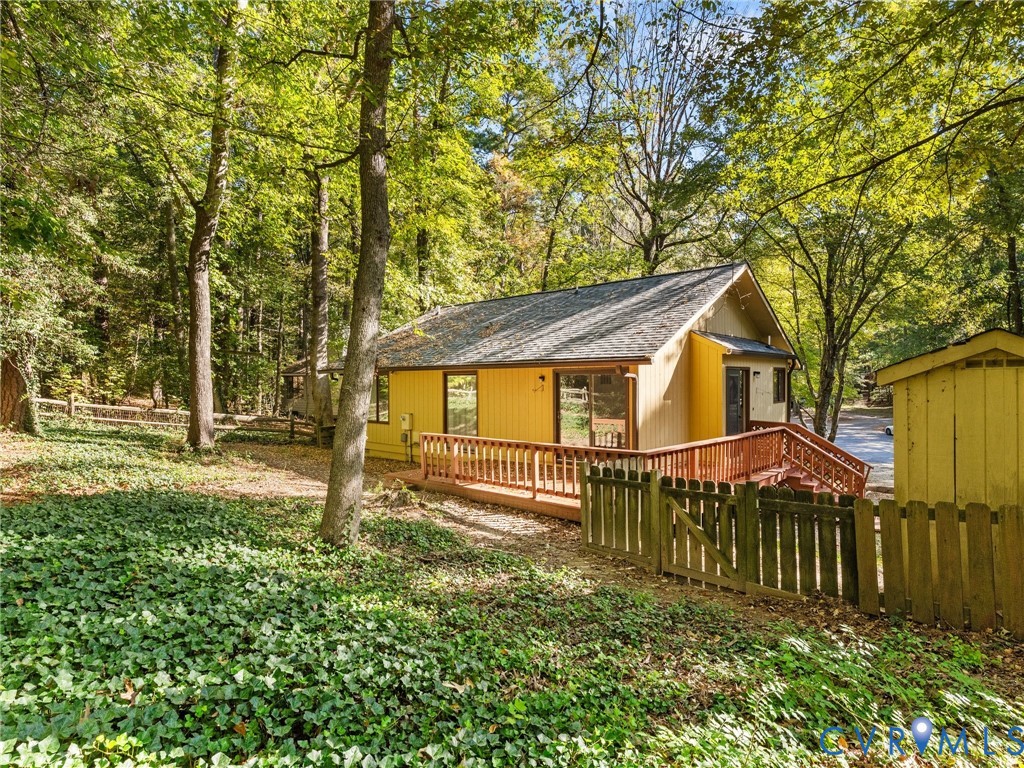 3100 Spreading Oak Road, Brandermill, Midlothian, VA 23112