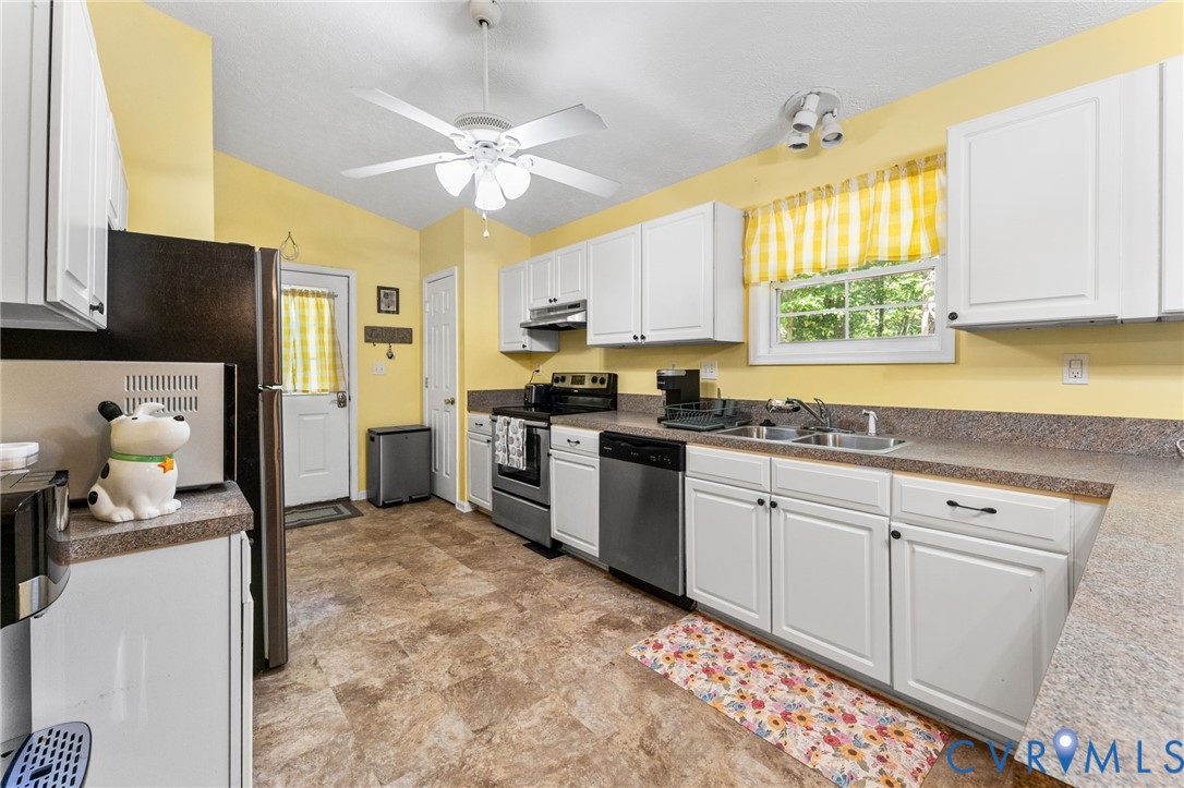 921 Jefferson Drive, Palmyra, VA 22963