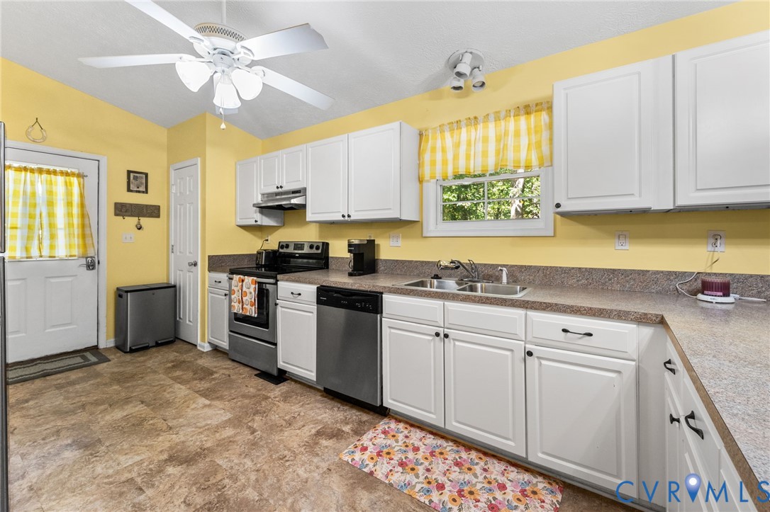 921 Jefferson Drive, Palmyra, VA 22963