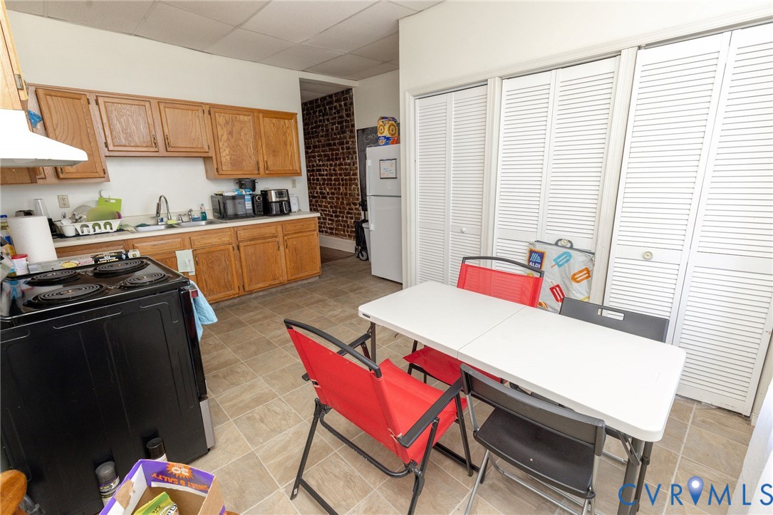 908 W Clay Street, Carver, Richmond, VA 23220