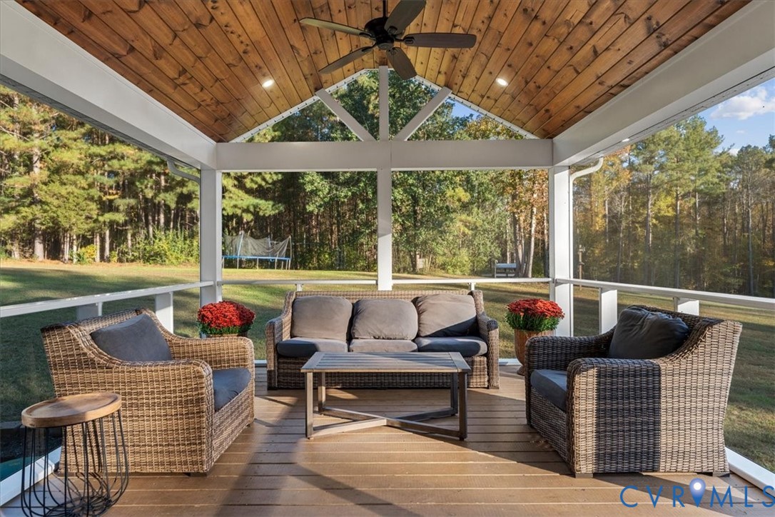 Screened-porch