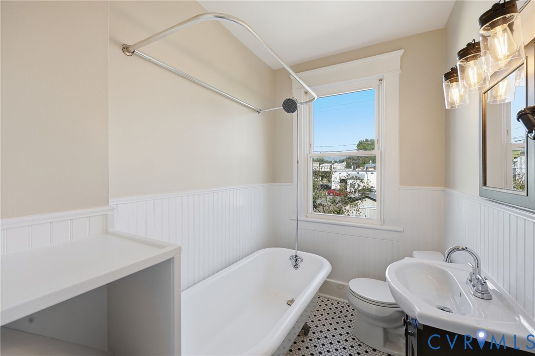3338 Parkwood Avenue, Carytown, Richmond, VA 23221